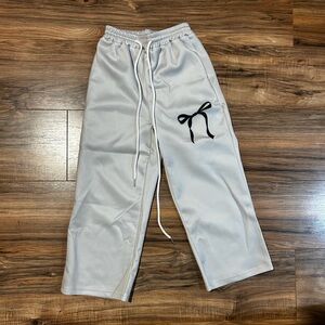 Girls  Light Gray Sweatpants with Black Bow Detail - size 6/7 and 8/9 available